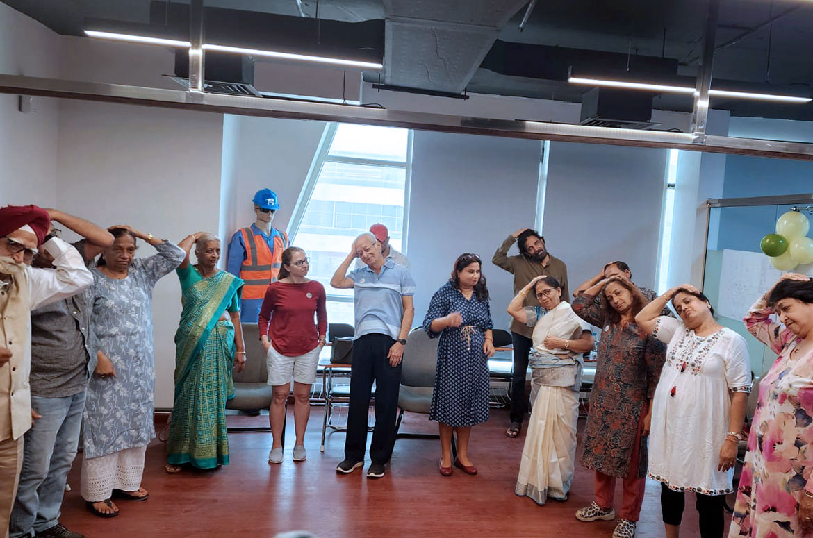 Focused Groups Photo 8