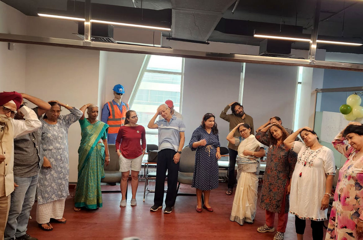 Focused Groups Photo 9